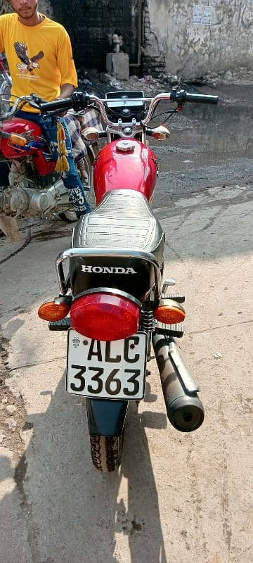 Honda CG 125 self stsrt 8