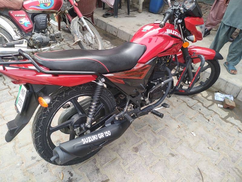 Suzuki GR-150 in Lush condition 5