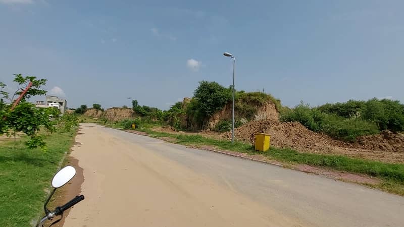 Plots On Instalments 10 Marla Semi Developed Solid Land Populated Area 8