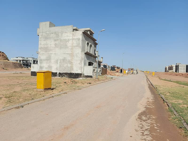 5 Marla, Solid Land, Level Ground, Fully Developed And Possessional Plot, Direct Access From Main Boulevard 12