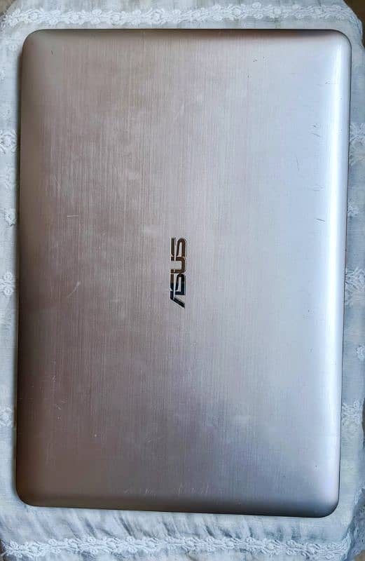 Asus X556UA 0