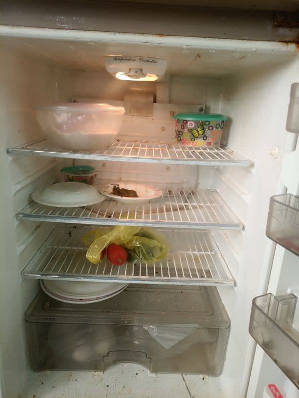 Dawlance fridge 4