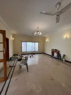 3 bedroom with separate Gate upper portion for rent demand 150000 at Prime location