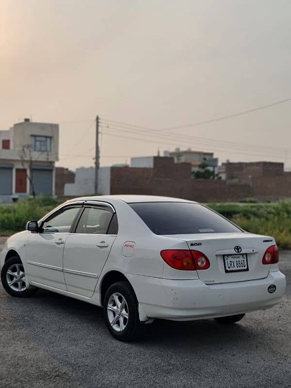 Toyota Corolla 2.0 D 2004 7