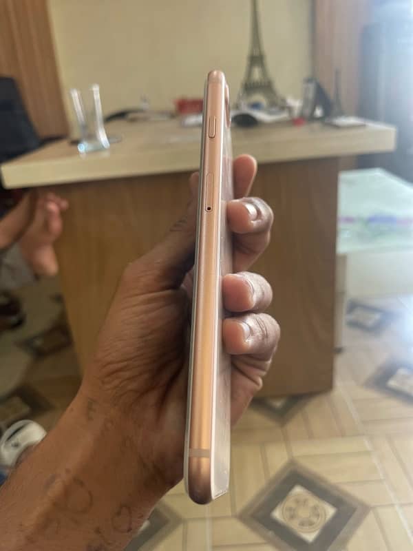 I phone 8 plus water pack 256 gb 1