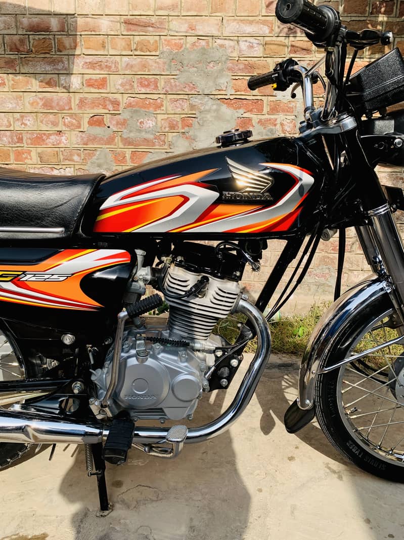 Honda CG 125 2022 9