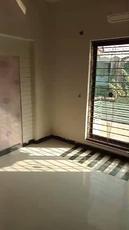 1 kanal upper portion for rent on ideal location 2