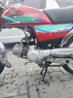 HONDA CD70