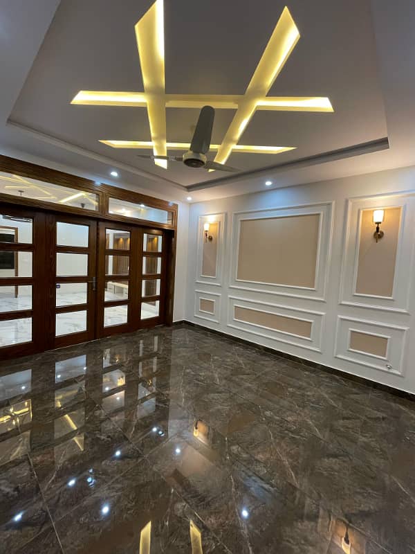 8 MARLA LUXURY HOUSE FOR SALE IN G14/4 7