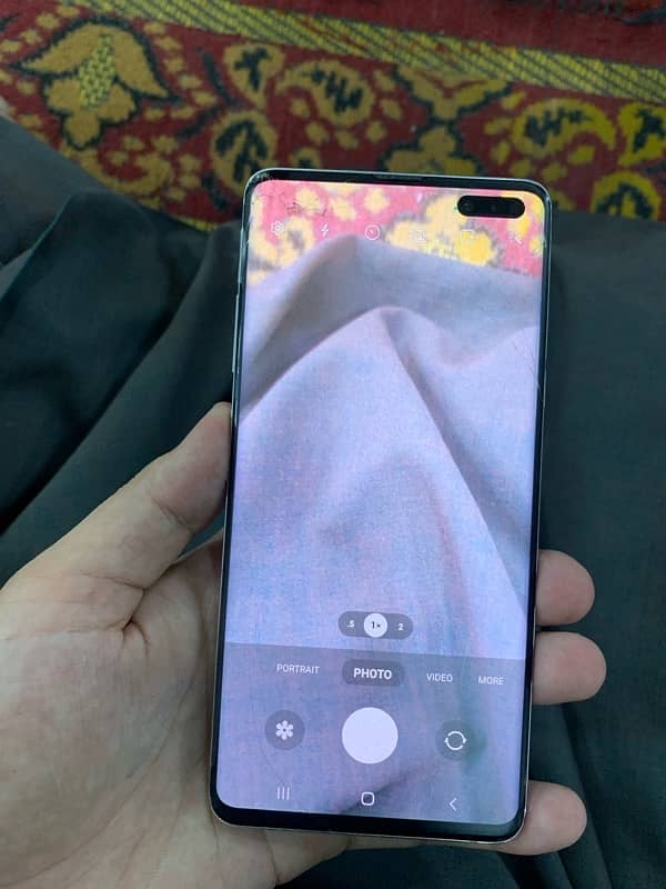 S10 5g  rem 8 gb 256 non pta non dot screen crack 5