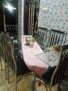 Dining table wid 6 chairs