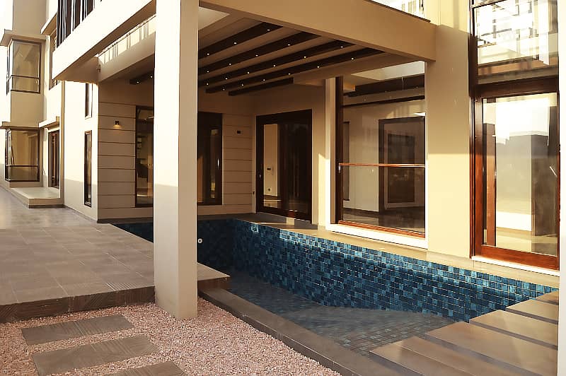 DHA PHASE 6, BRAND NEW 1000 Sq. Yards Bungalow for Sale. 6