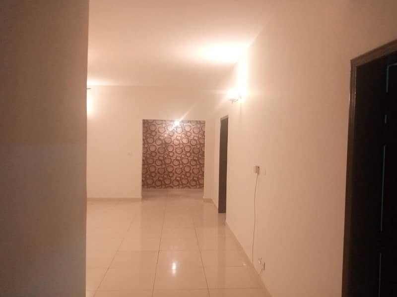 Flat For Rent In Sector B Apartments Askari 11 Lahore 2