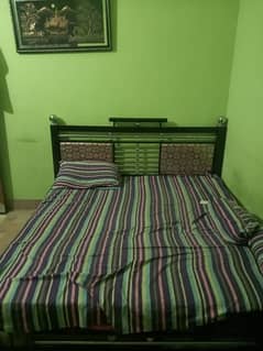 Iron bed New king Size 6 / 6.5 0