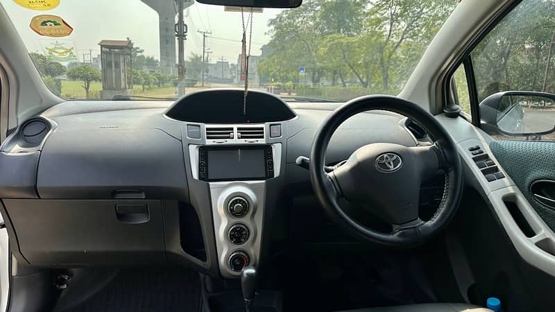 Toyota Vitz 2006 6