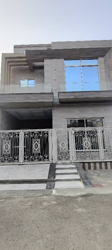 6 Marla Brand New Corner Plus Facing Park House In Hafeez Garden Housing Scheme Phase 2 Canal Road Near Jallo Park Lahore Is Available For Sale. 0