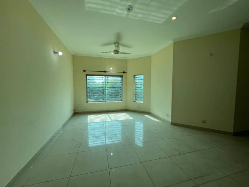 14 Marla Full House Is Available For Rent In G 13 Islamabad 5