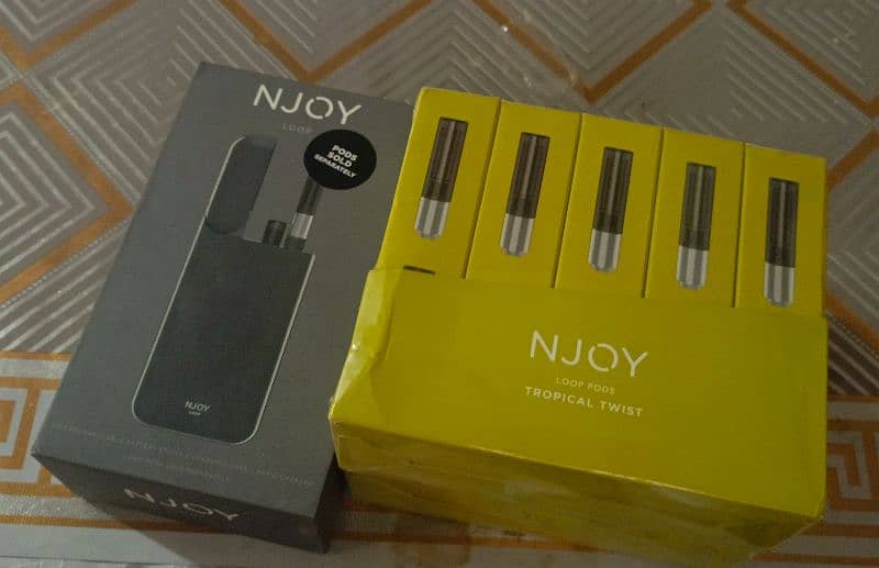 NJOY LOOP VAPES ONLY 2 WEEK USE ONLY SERIOUS BUYERS 2