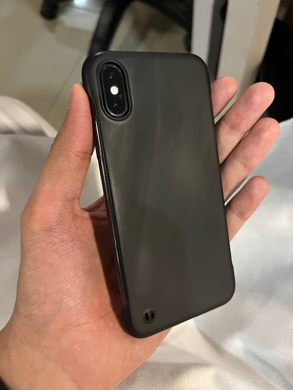 iphone xs 1