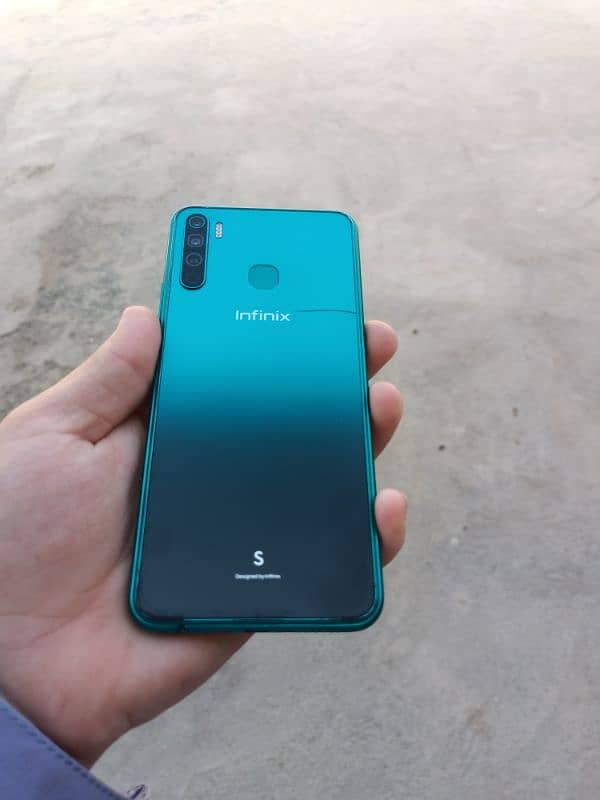 Infinix s5 lite mobile box 1