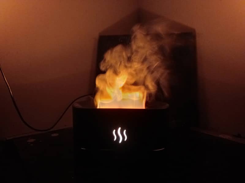 Beautiful Flame Style Diffuser 14