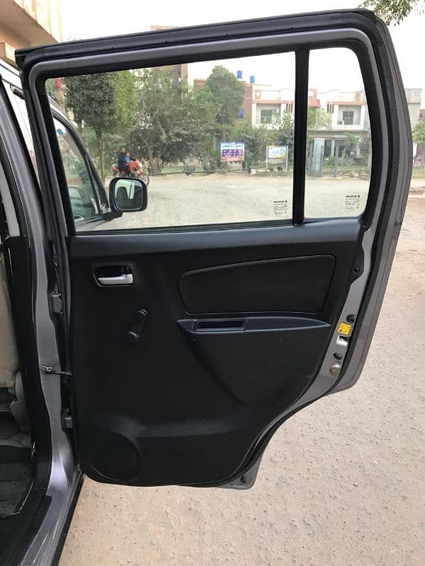 Suzuki Wagon R 2017 4