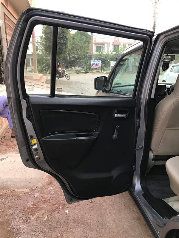 Suzuki Wagon R 2017 8