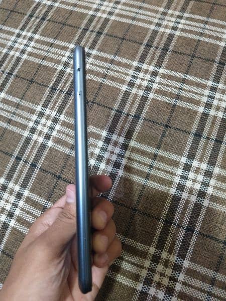 Infinix hot 8 2/32 with box for sale 4