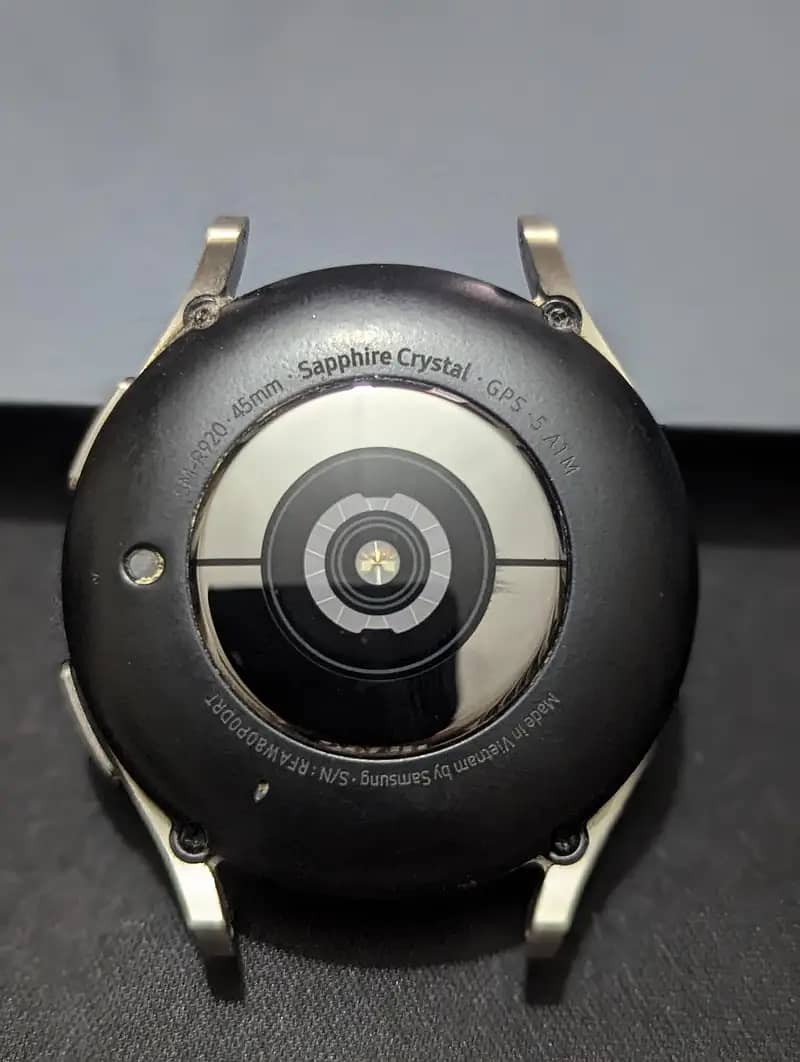 Samsung Galaxy Watch 5 Pro Titanium Smart & Fitness Watch 3