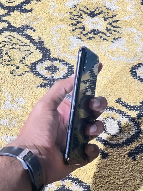 iphone x Official PTa approved 0