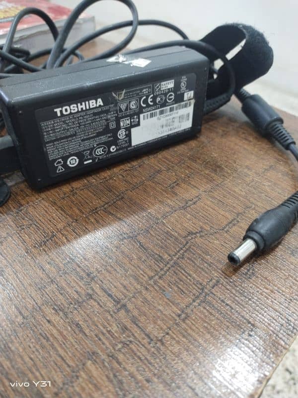 Toshiba laptop charger 2