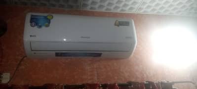 Kenwood inverter ac condition 10/10 10 year waranty