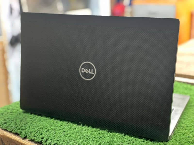 Dell Latitude 7410 core i5 10th gen 8gbram DDR4 256gb NVMe SSD 14.0 di 4