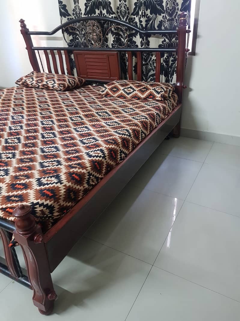 Iron rod bed with style 3