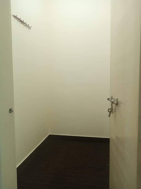 700 Sq. Ft Flat For Sale In Housing Foundation G-11/3 5