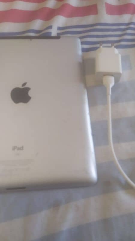 Apple IPad 2 With charger Bought From UK 9