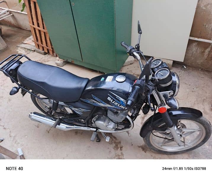 Suzuki GS 150 SE 2022 9