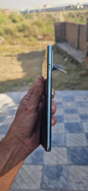 One plus 9r urgent sale 2