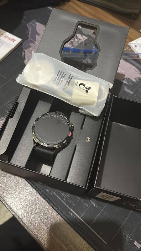 Huawei smart watch new pin pack is for sale . intersted peopl cal me 2