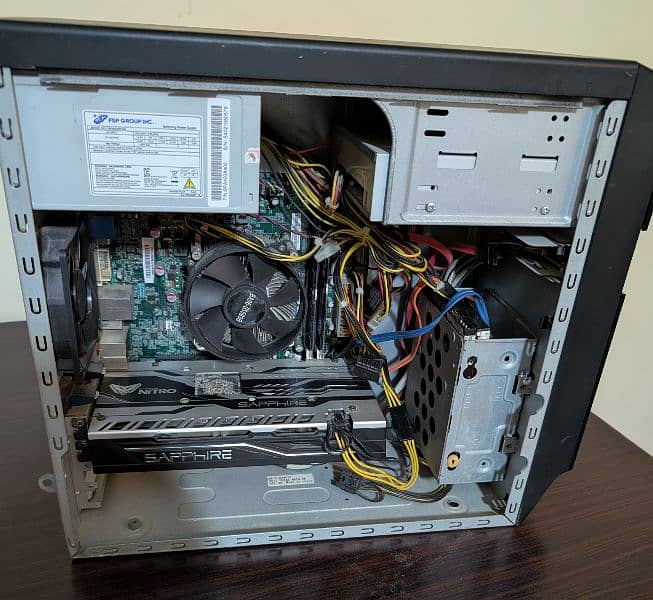 Gaming PC with 4GB Sapphire NITRO RX 470 1