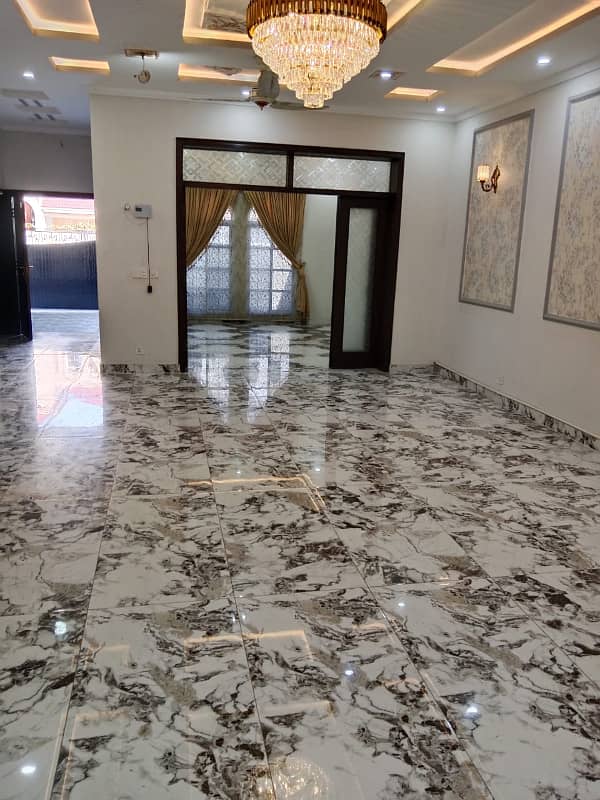 Talha Block 10 Marla Brand New Ultra Lavish House for Rent LDA Approved, Nearby School, Mosque and All Commercial 18