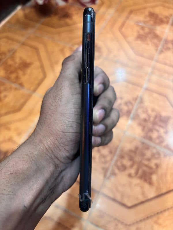 Iphone 11 pro max Pta approved - 256GB Graphite Color 1