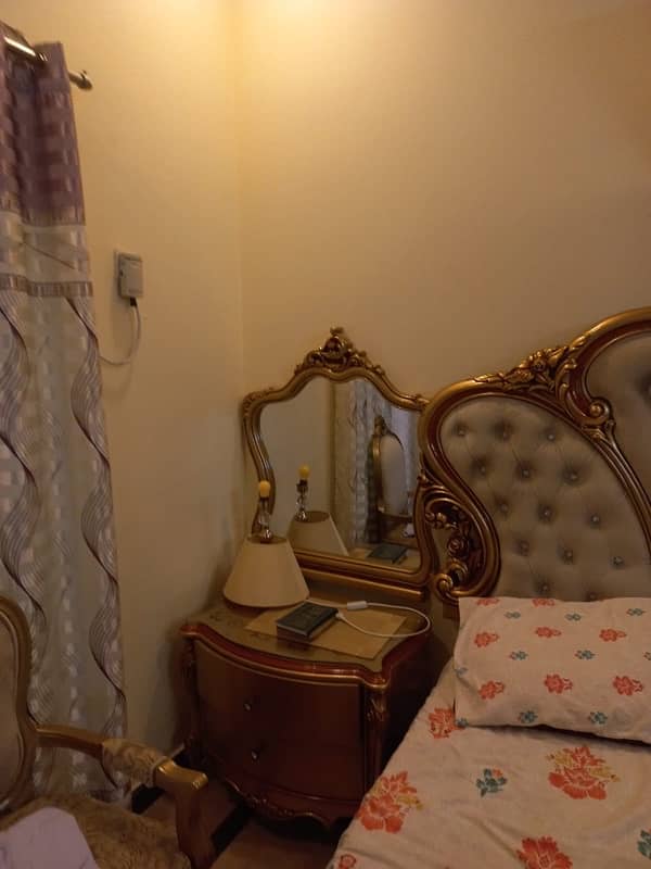 bed and dressing table for sale 1