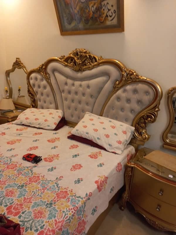 bed and dressing table for sale 2