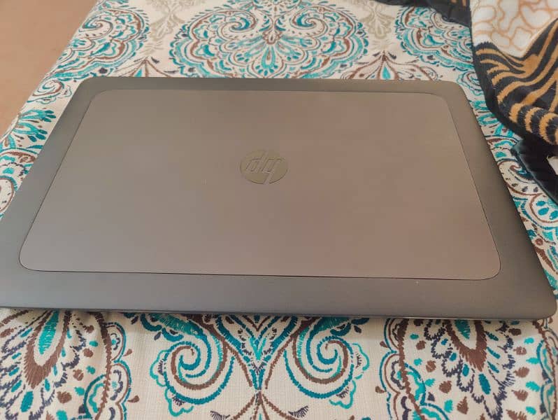 HP zBook 17 g3 32gb ram professional laptop 3