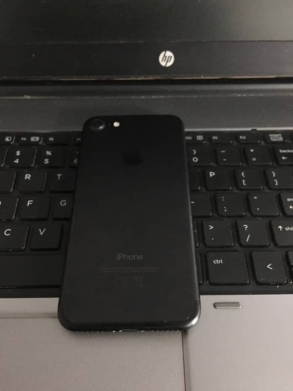 Iphone 7 128gb pta approved 10