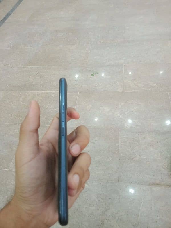 tecno spark 8c 1