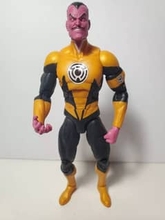 dc essantials figure sinestro 7 inch. 0