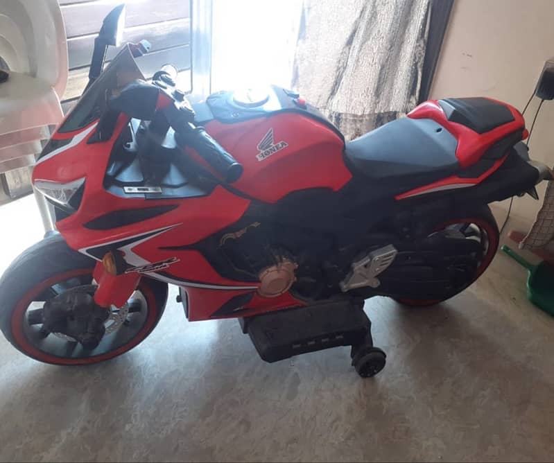 Kids bike in excellent condition. 1