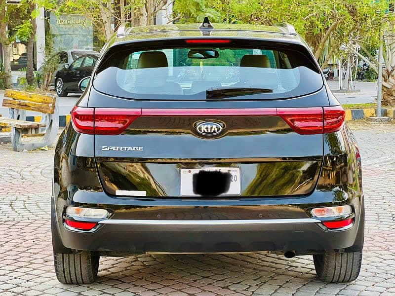 KIA Sportage AWD 2020 model Almost original urgent sale need cash 17